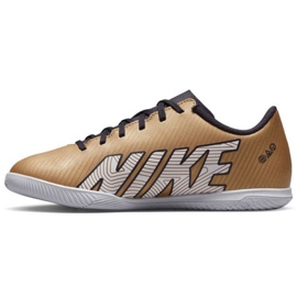 Scarpe da calcio Nike Mercurial Vapor 15 Club Qatar Ic Jr DR6051 810 marrone dorato d'oro 1