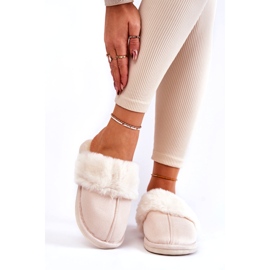 Pantofole lisce delle donne con pelliccia beige luminosa 1
