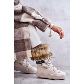 Stivali da neve allacciati da donna beige 4