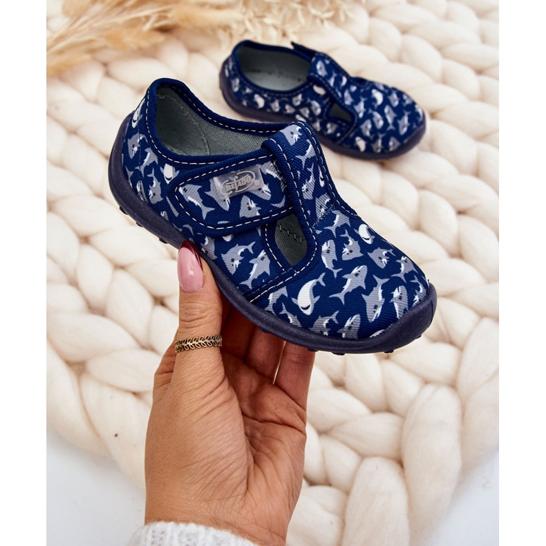 BEFADO S.A. Pantofole per bambini Befado Sharks 010X032 Blu navy 1