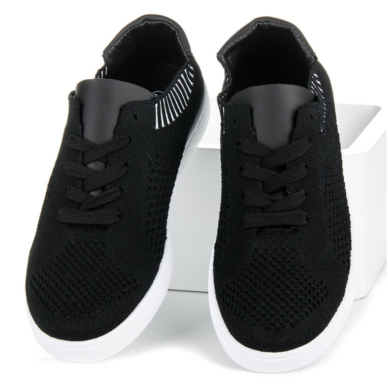 Ideal Shoes Sneakers in tessuto da donna nero 2