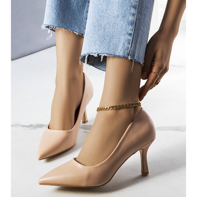 BM Décolleté beige con tacco basso di Jayda 1