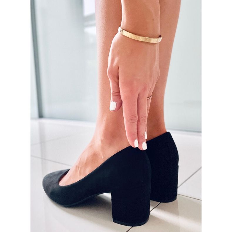 Décolleté con tacco basso di Louise Black nero 1