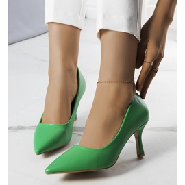 BM Décolleté verdi con tacco basso di Jayda verde 1
