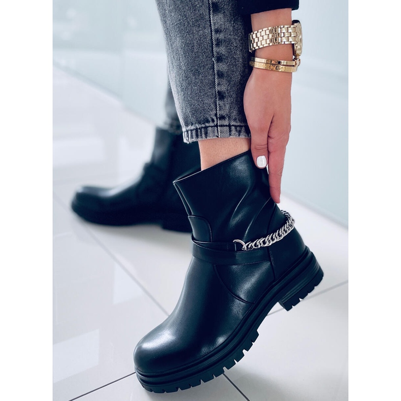 BM Stivaletti Cindy Black con catena nero 2