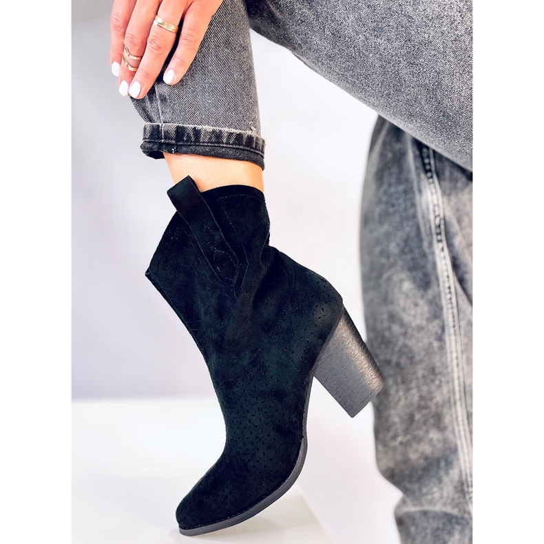 BM Stivali texani traforati Douglas Black nero 1