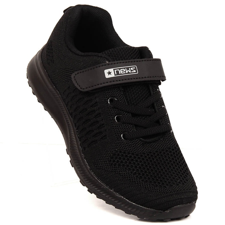 News NOVITÀ scarpe sportive da bambino colore nero chiaro 1