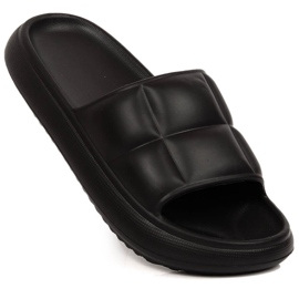 Pantofole da donna nere trapuntate con plateau Vinceza 48800 nero 1