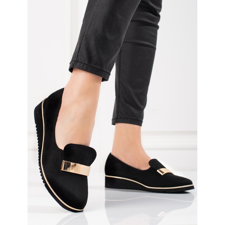 Scarpe da donna leggere Shelovet con decoro oro in camoscio nero 1