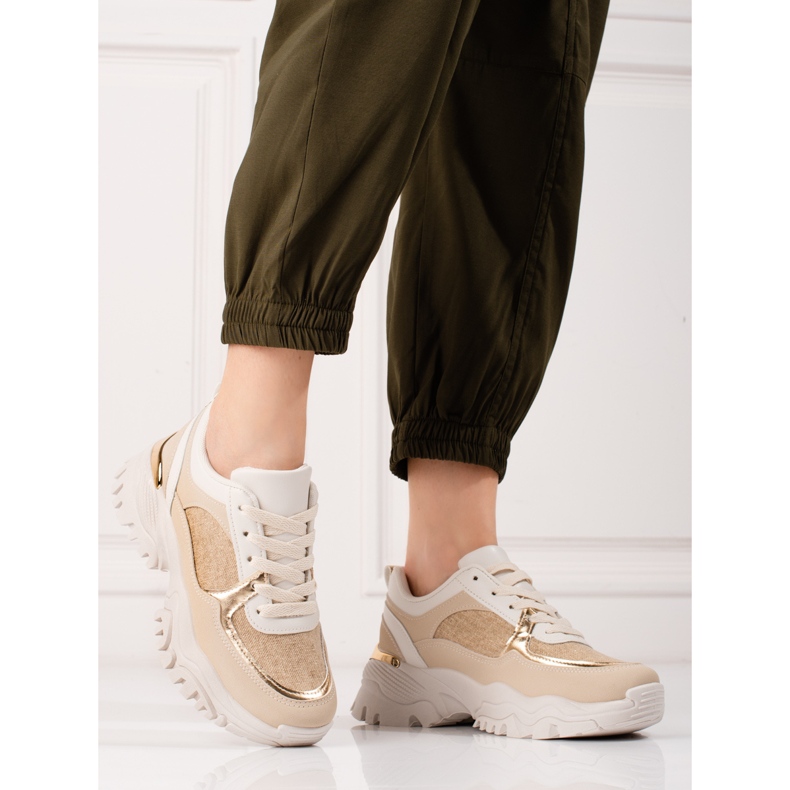 Sneakers beige da donna sulla piattaforma Shelovet 1