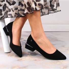 Décolleté in camoscio a punta nera da donna Vinceza 20198 nero 1