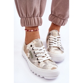 Sneakers basse alla moda Big Star LL274043 Bianche e Grigie beige 1