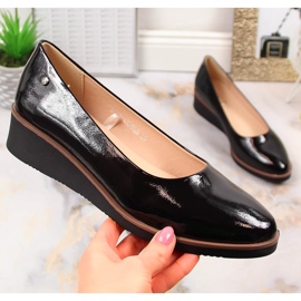 Scarpe con zeppa laccate nere da donna Vinceza 10865 nero 1