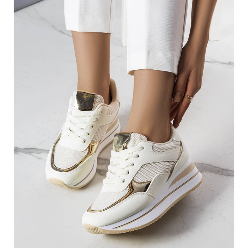 Sneakers beige con suola spessa di Ethel 2