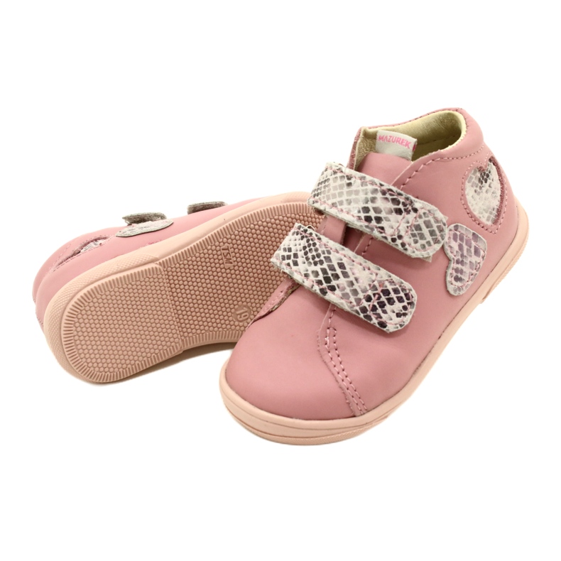 Scarpe in velcro Mazurek 1264 Cuori di serpente rosa 4