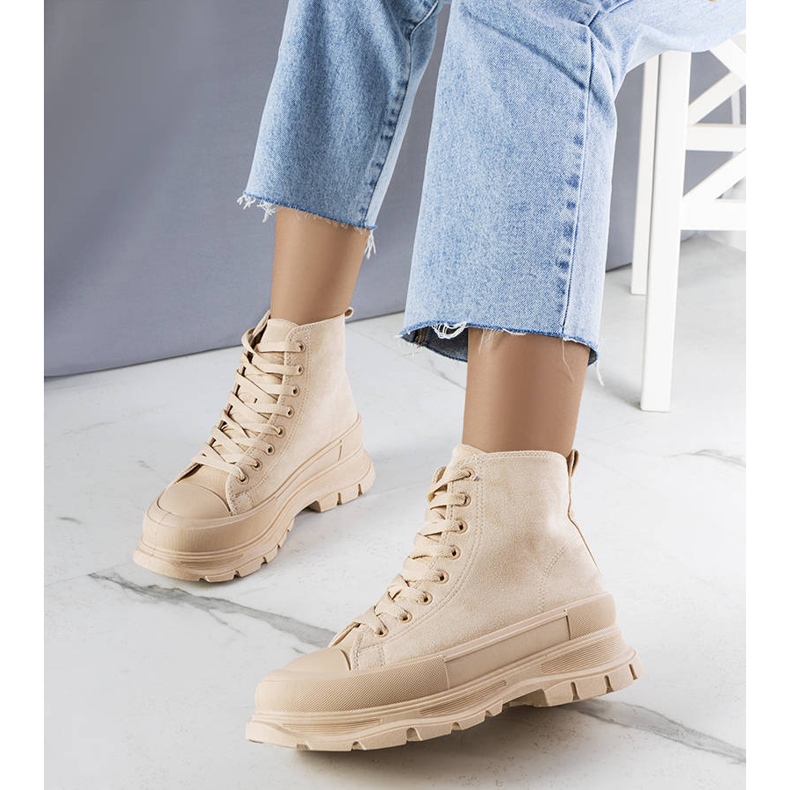 BM Sneakers beige con plateau alto di Gertrude 1