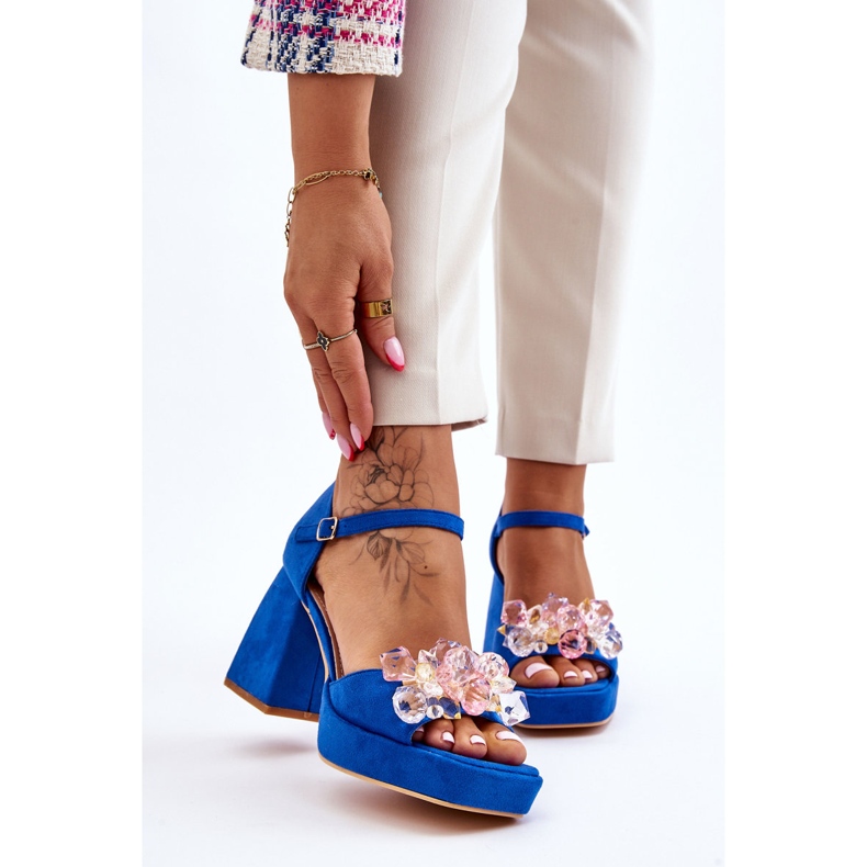 Sandali Alla Moda Con Cristalli Su Tacchi Grossi Blu Garrett 1