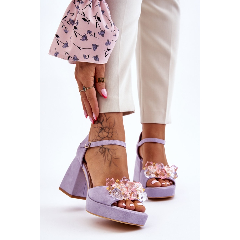 PS1 Sandali alla moda con cristalli su tacchi massicci Viola Garrett 1