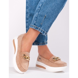 Mocassini con zeppa Shelovet da donna con catena beige 1