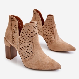 Stivali alla moda in camoscio traforato con tacco alto Beige Genevi 1