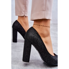 Pompe lucide sul tallone nero 3