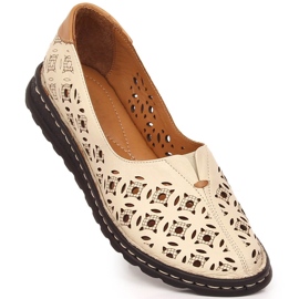 Scarpe beige traforate da donna comode in pelle Artiker 52C0440 1