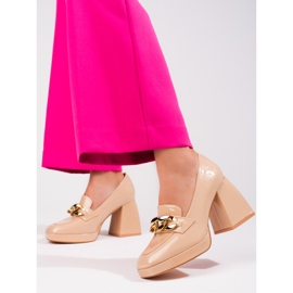 Décolleté con tacco beige di Vinceza 2