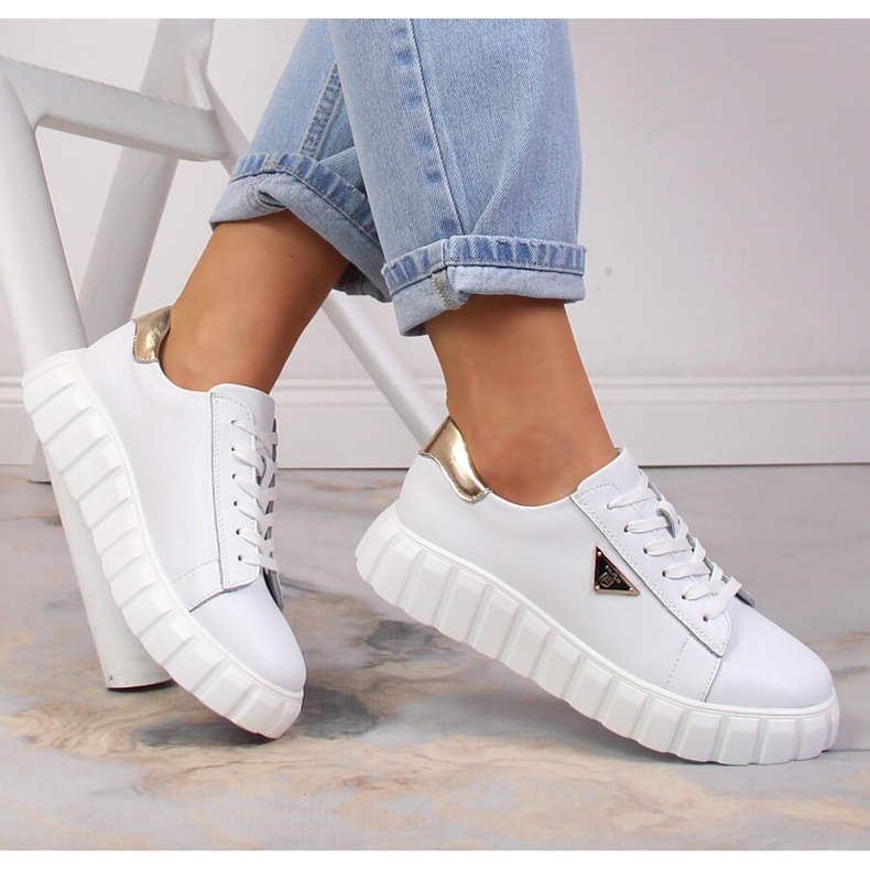 Scarpe da donna in pelle con plateau bianco Filippo DP4138/23 1