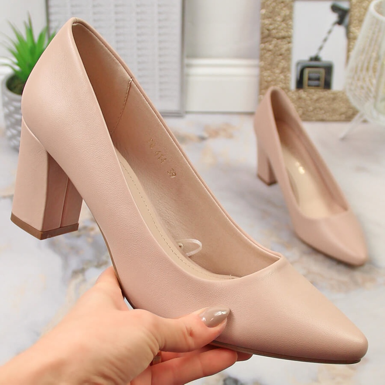 Pompe nude da donna sul post Sergio Leone PB414 beige 1