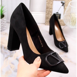 Décolleté con tacco in camoscio nero Vinceza 2246 1