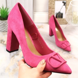 Vinceza 2246 décolleté in camoscio fucsia con tacco rosa 1