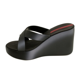 Ciabatte con zeppa Ipanema 83423 Colore Fem AI975 Nero/Grigio 2