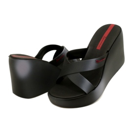 Ciabatte con zeppa Ipanema 83423 Colore Fem AI975 Nero/Grigio 4