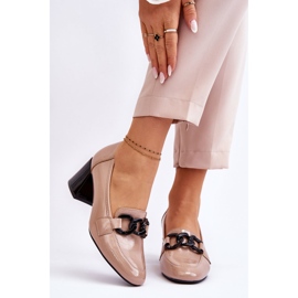 Vinceza Décolleté con catena verniciata Beige Keilani 1