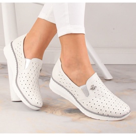 Scarpe con zeppa traforate da donna bianche Jezzi MR1840-12 bianca 1