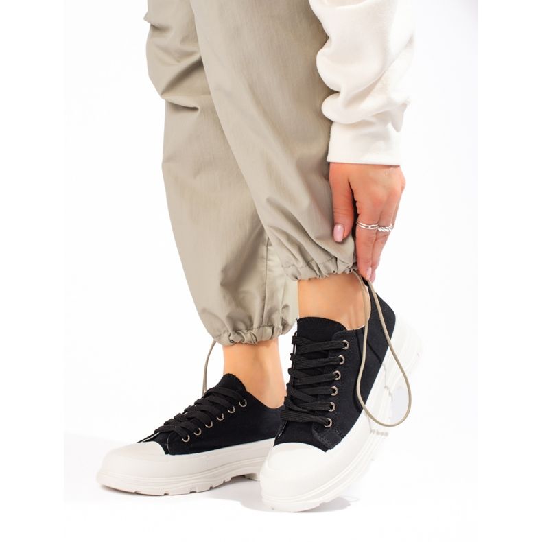 SHELOVET Sneakers nere sulla piattaforma nero 1