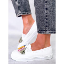 BM Salma Sneakers primaverili bianche con nappine bianca 1