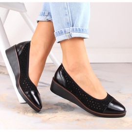 Décolleté con zeppa traforate da donna nere Jezzi RMR2265-2 nero 1