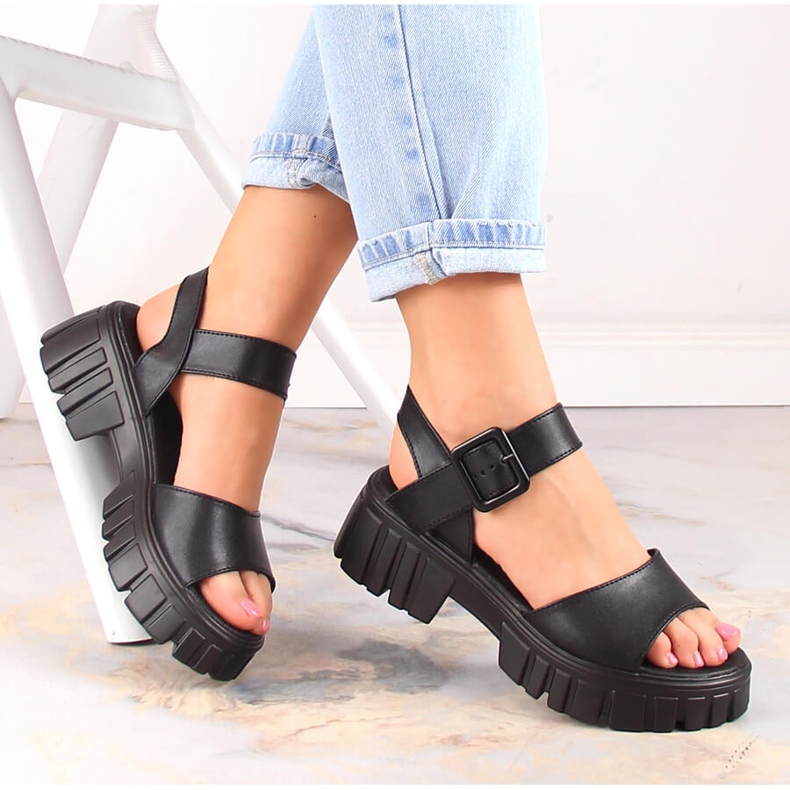 Sandali con plateau neri da donna Vinceza SG23-7852 nero 1