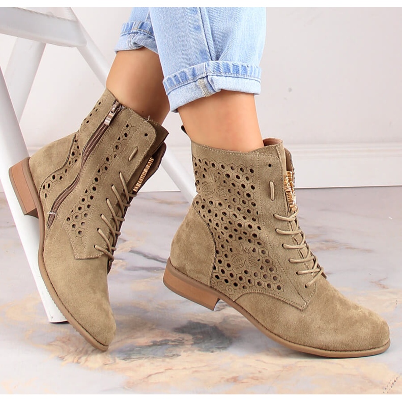 Stivali da donna in camoscio traforato primaverili Jezzi beige 1