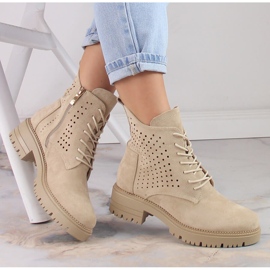 Stivali da lavoro primaverili traforati da donna beige Potocki SZ12093 1