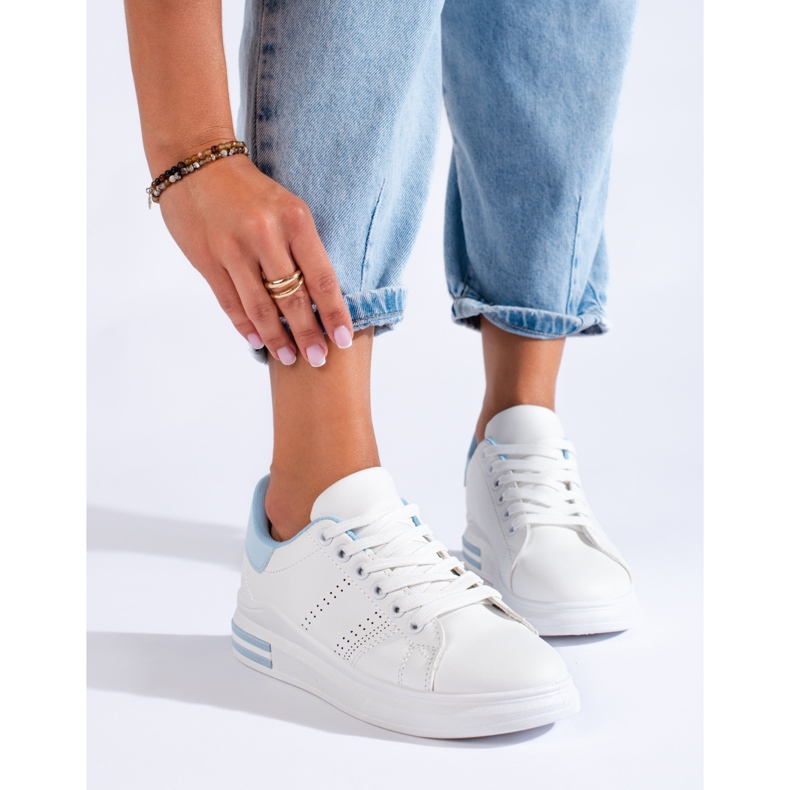 Scarpe sportive bianche sneakers sulla piattaforma Shelovet bianco 1