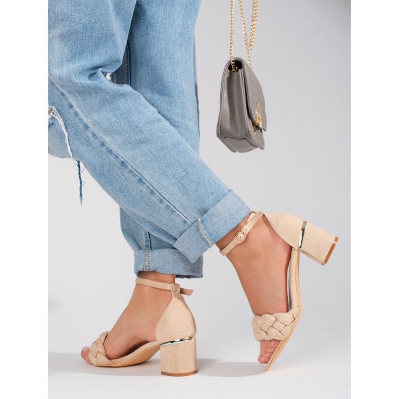 Sandali da donna beige di Shelovet 2