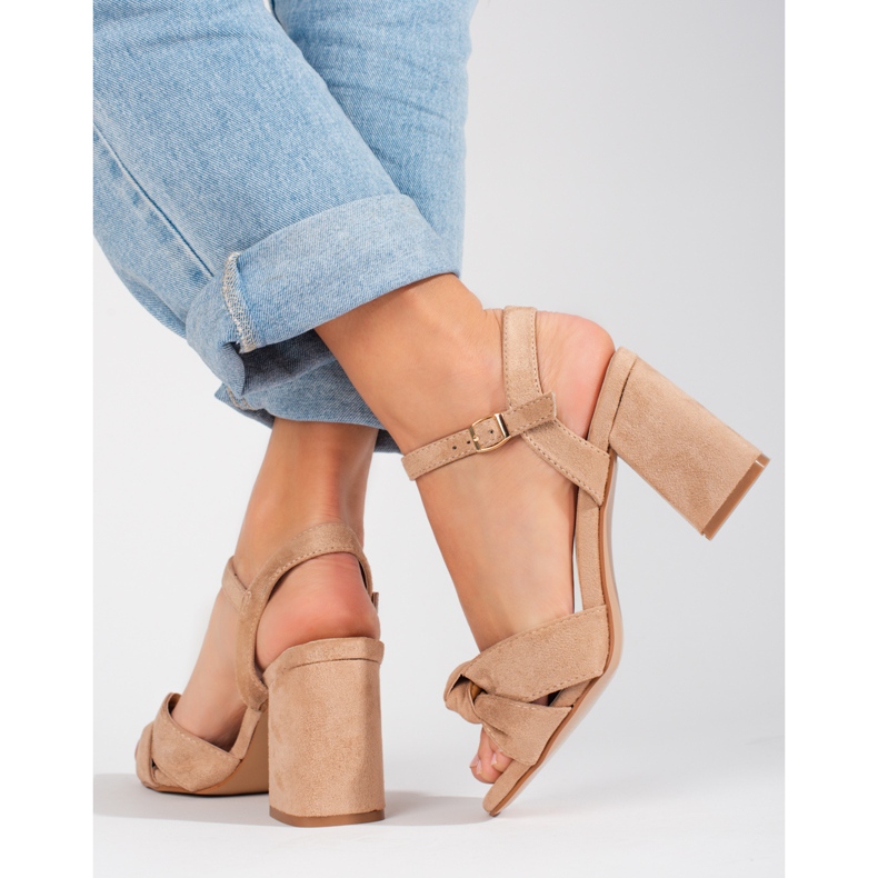 Sandali Vinceza in camoscio beige 2