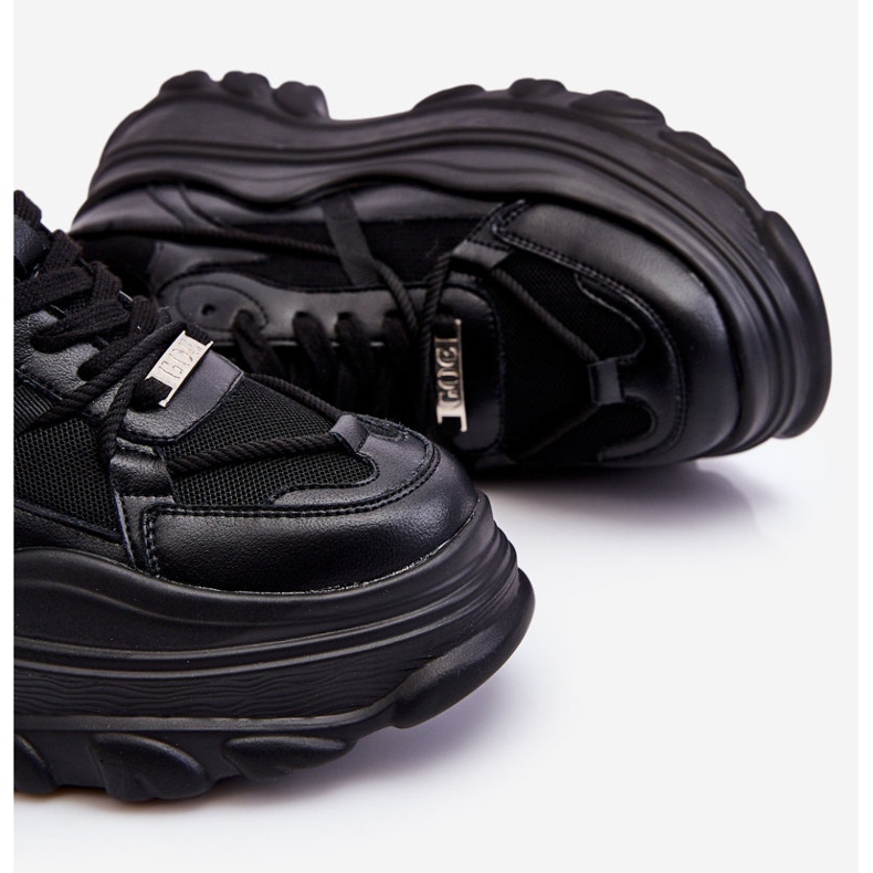 Scarpe sportive su una piattaforma massiccia GOE LL2N4030 nere nero 1