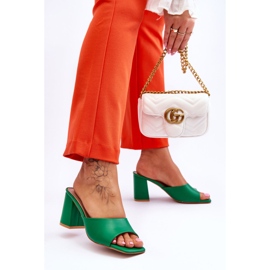 Pantofole classiche da donna in pelle verde Loara 2