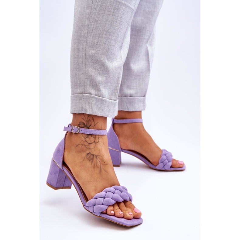 Sandali con tacco alto in pelle scamosciata con treccia decorativa, Azela viola 2