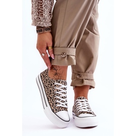 Sneakers Da Donna Su Una Piattaforma Chunky Ember Beige E Nera 1