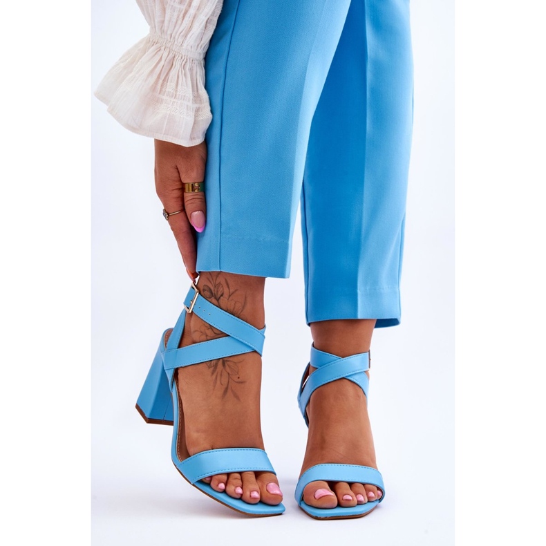 Sandali Eleganti Su Un Tacco Azzurro Michele blu 1