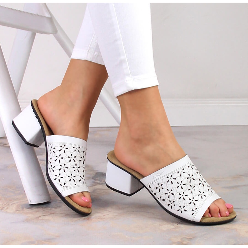 Rieker 64681-80 sandali donna in pelle traforata bianca con tacco bianco 1